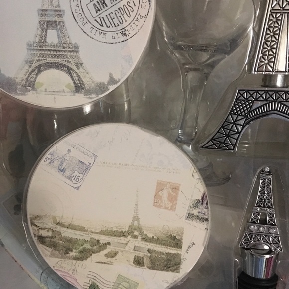 Paris Wine Set - Picture 10 of 13
